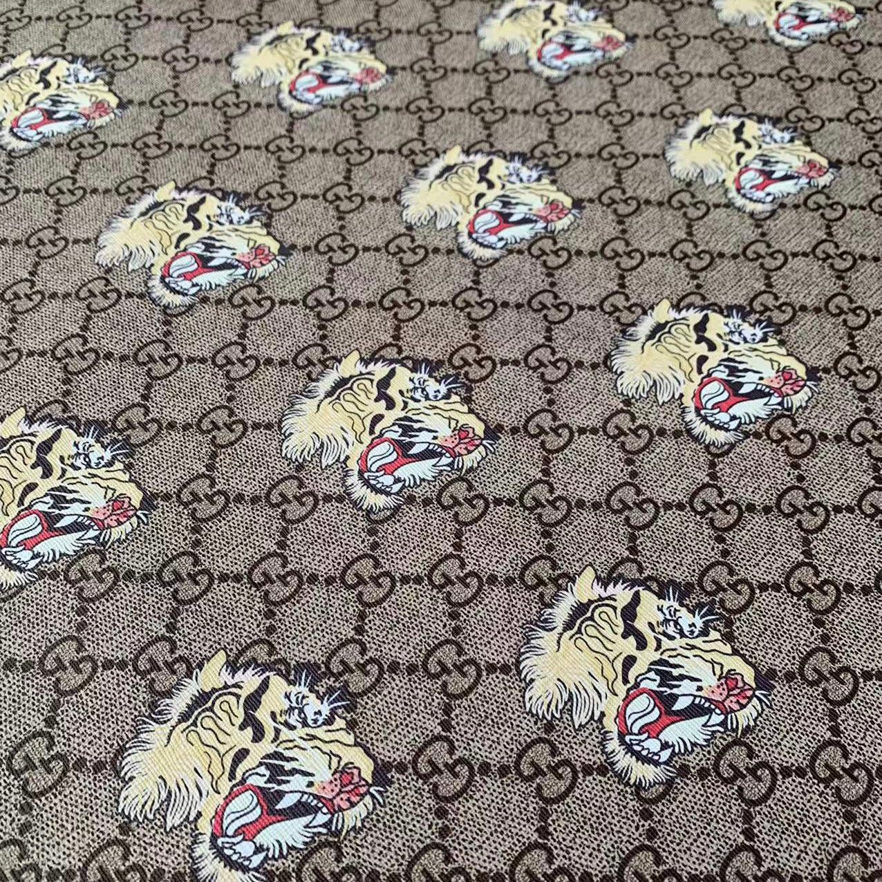 Gucci Roar image 1