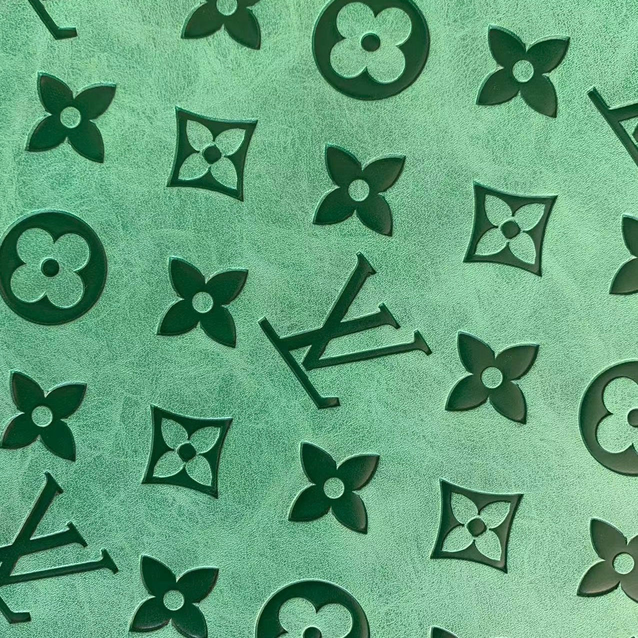 Green Louis Vuitton image 1