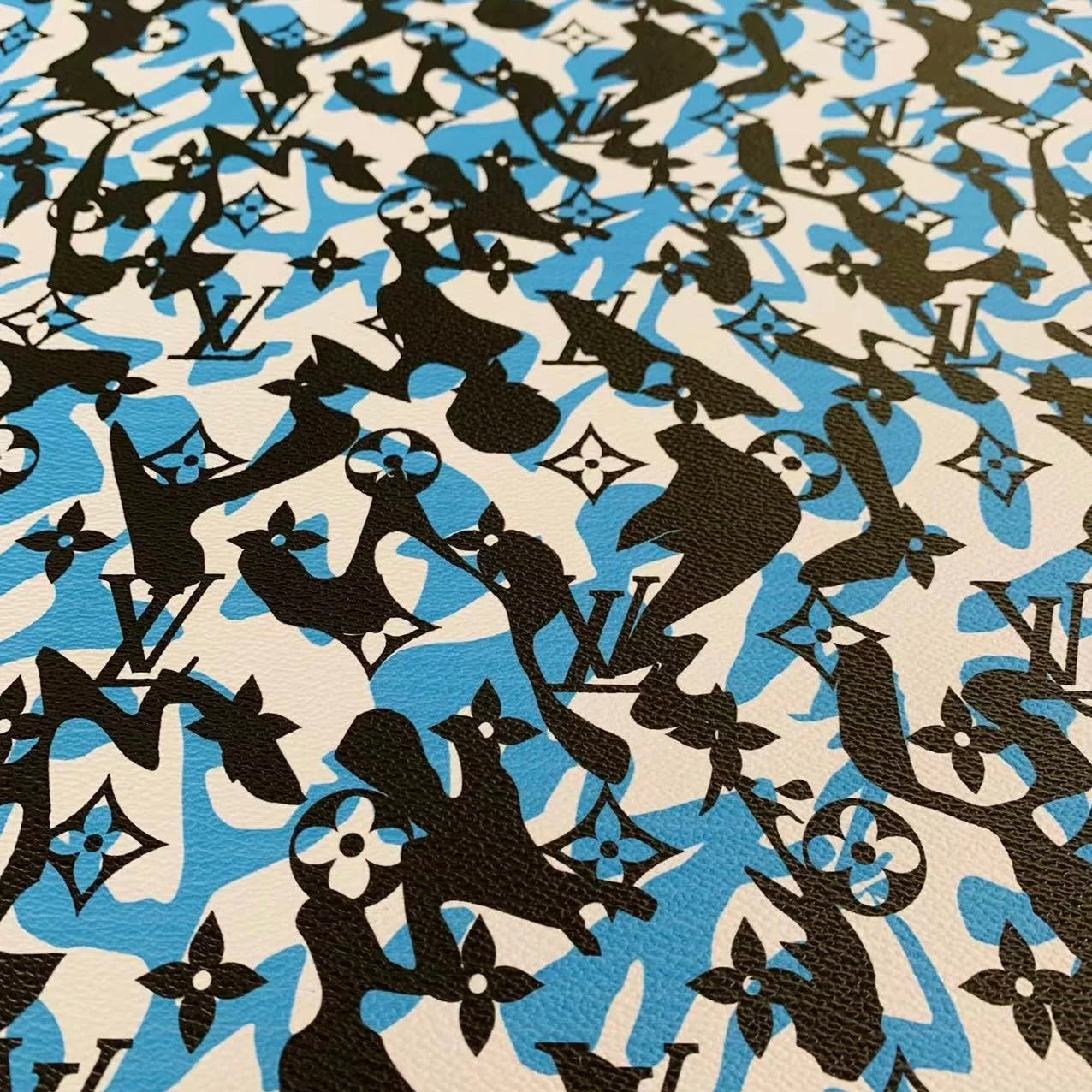 Blue Camo Louis Vuitton image 0