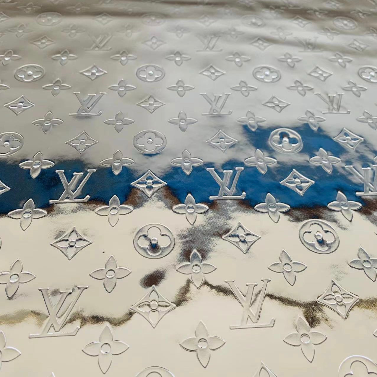 Metallic Louis Vuitton image 0