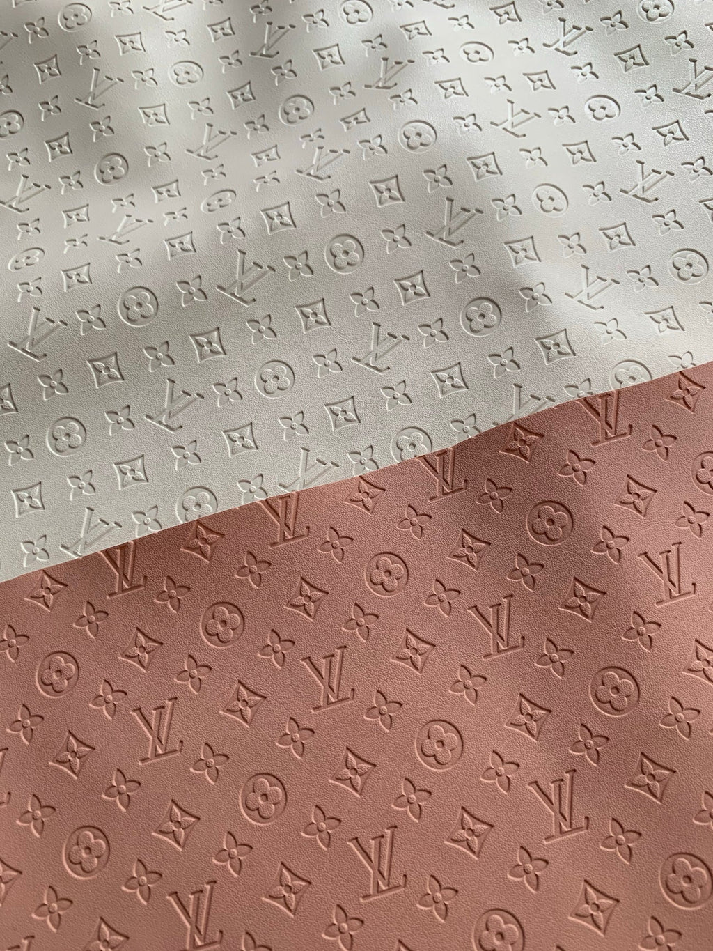 Small Letter White Embossed Louis Vuitton image 2