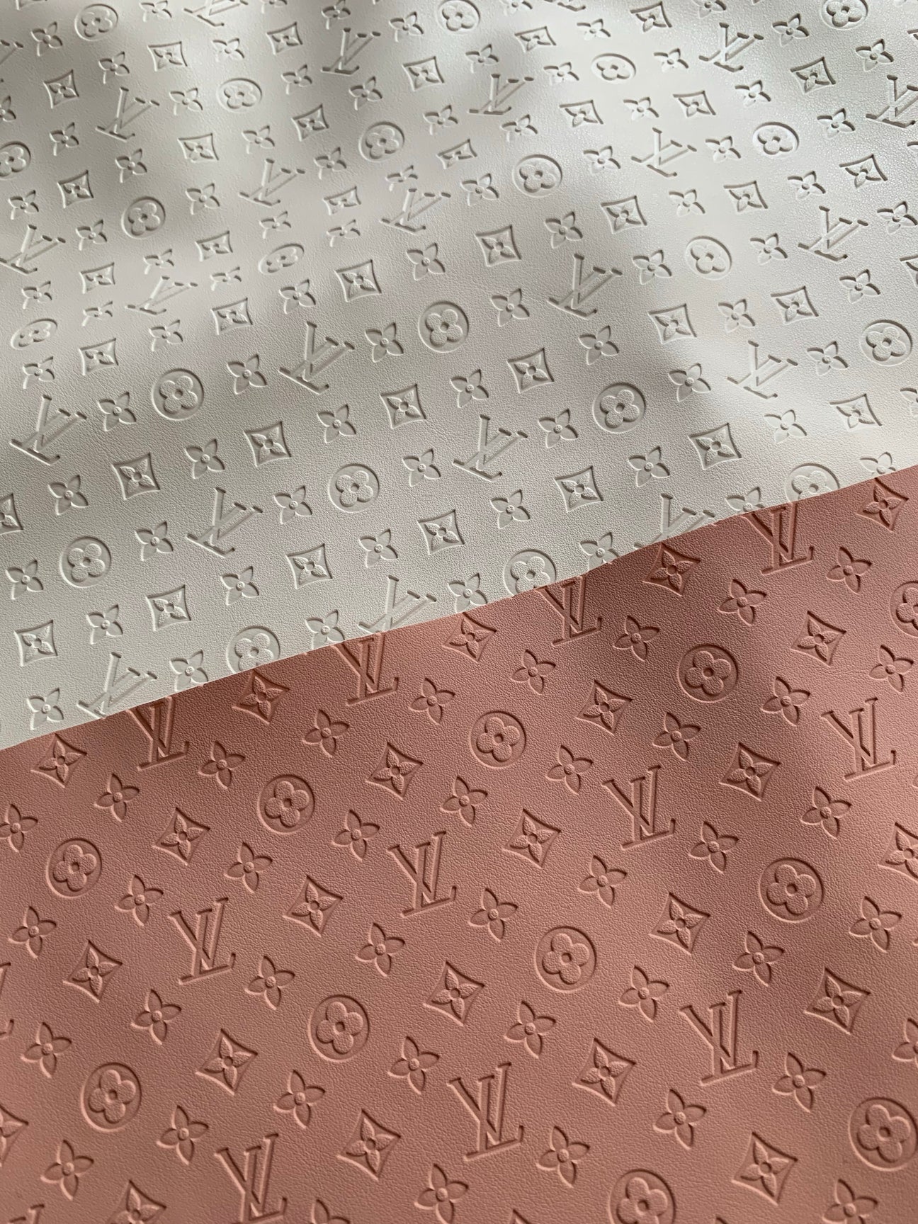 Small Letter White Embossed Louis Vuitton image 2